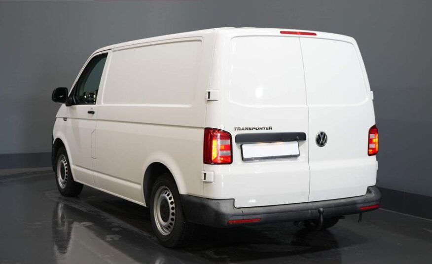 Volkswagen Transporter Fourgon 2.0 TDI 150 ch DSG Automatique (Demo) 2.5t Attelage/ Climatisation/ Portes