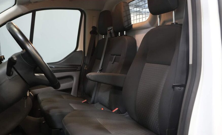 Ford Transit Custom Fourgon L2 2.0 TDCI 130 ch Automatique Carplay/ Système de toit/ Chauffage stationnaire/ Caméra/ PDC/ Cruise/ Attelage