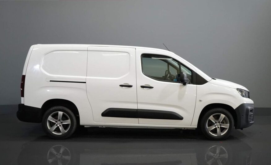 Peugeot Partner Bestelbus 1.5 HDI 130 pk Aut. L2 Long