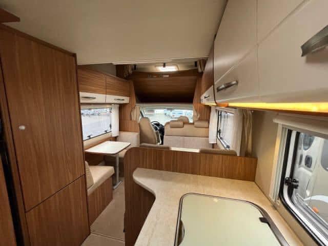 Camping Car FIAT 2.3 131 CH Carado A461