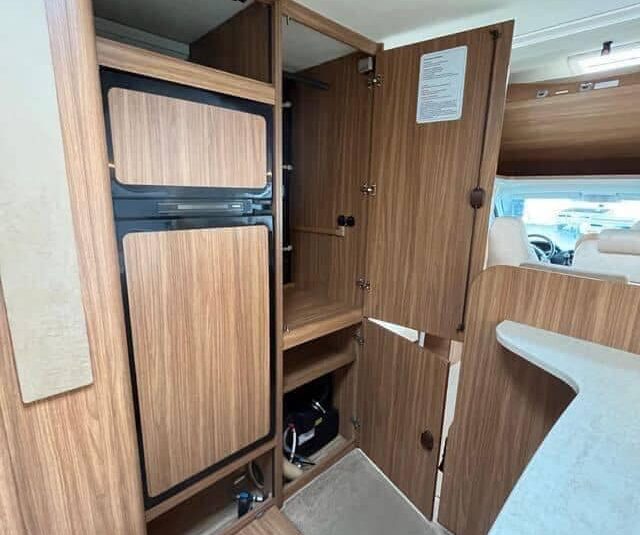 Camping Car FIAT 2.3 131 CH Carado A461