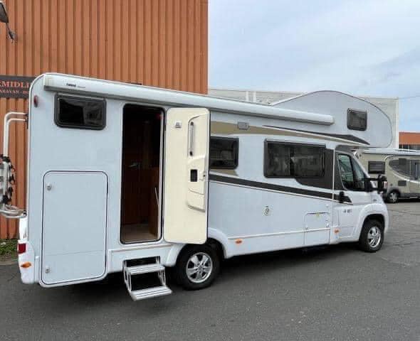 Camping Car FIAT 2.3 131 CH Carado A461