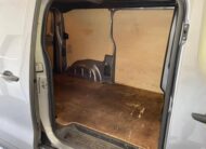 Peugeot Expert 1.5 HDi L2-PDC-Climat-AHK-3.Places
