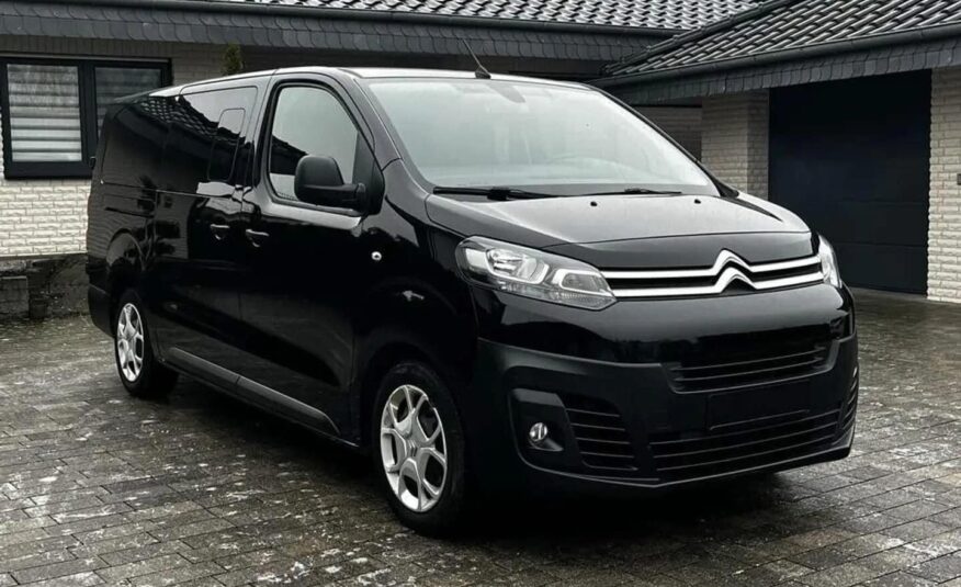 Fourgon Citroen Jumpy Kombi 2.0 L3(automatique, attelage de remorque, 8 places)