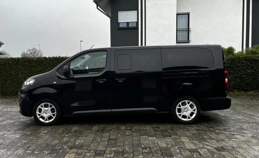 Fourgon Citroen Jumpy Kombi 2.0 L3(automatique, attelage de remorque, 8 places)