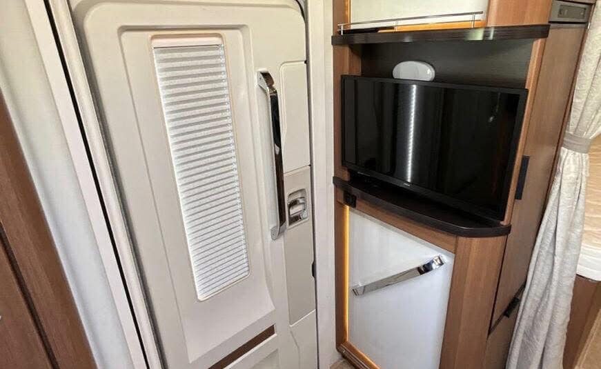 Camping-Car Intégral LMC Premium 710