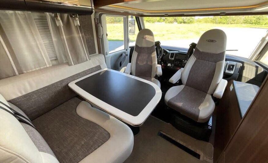 Camping-Car Intégral LMC Premium 710