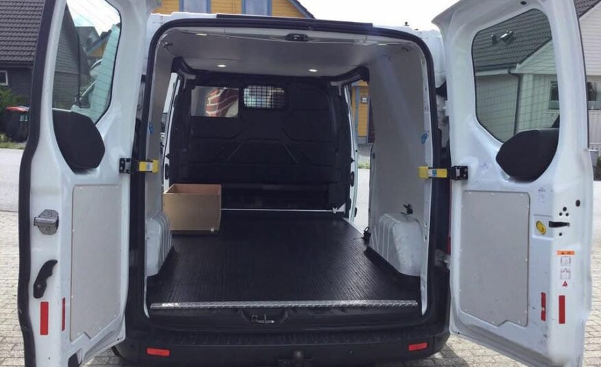 Forgon aménagé Ford Transit Personnalisé