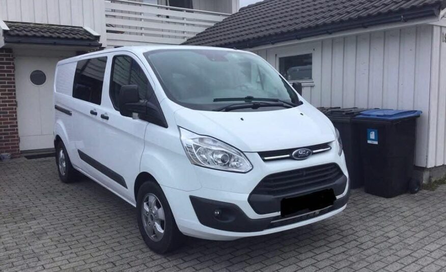 Forgon aménagé Ford Transit Personnalisé