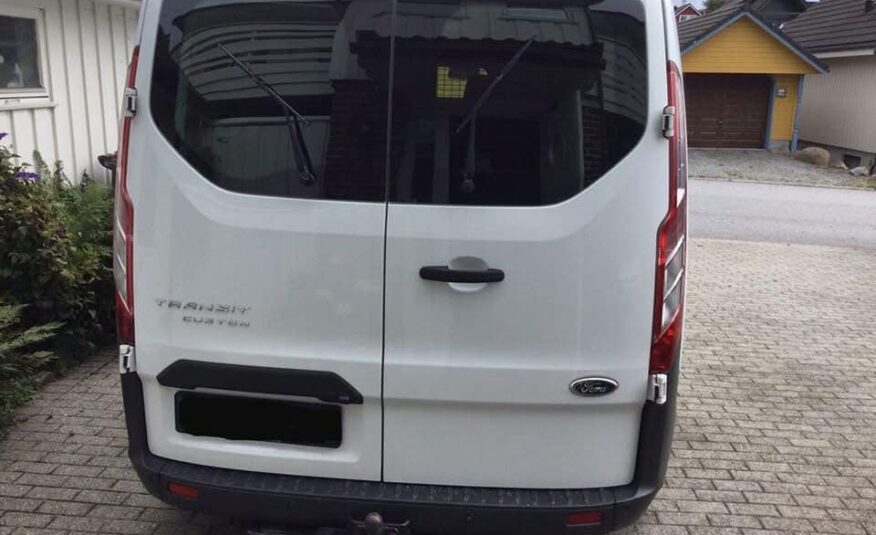 Forgon aménagé Ford Transit Personnalisé