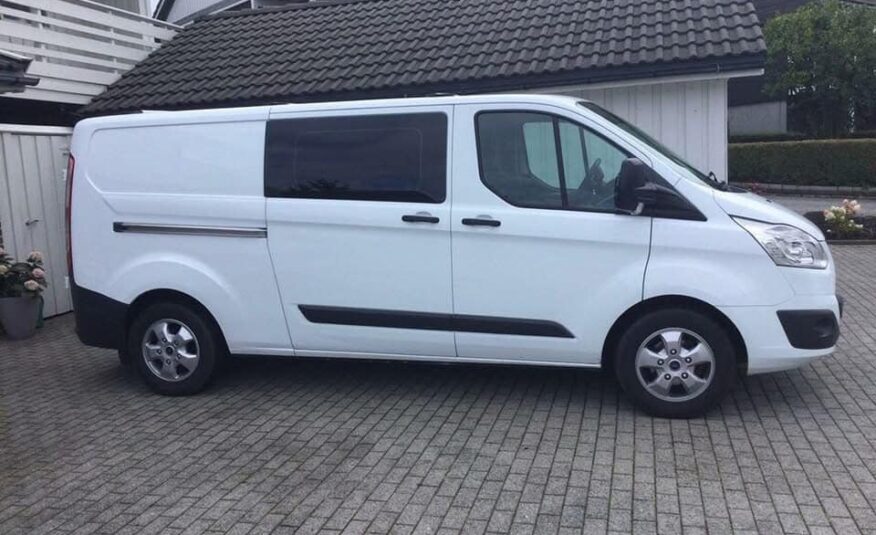 Forgon aménagé Ford Transit Personnalisé