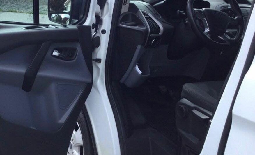 Forgon aménagé Ford Transit Personnalisé