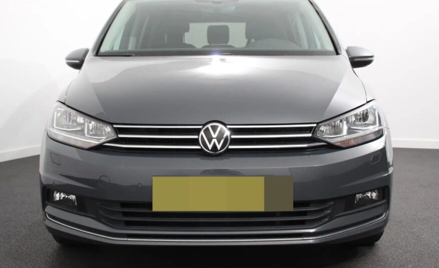 Volkswagen Touran 1.5 TSI DSG Highline 7p | Navigation | Pomme